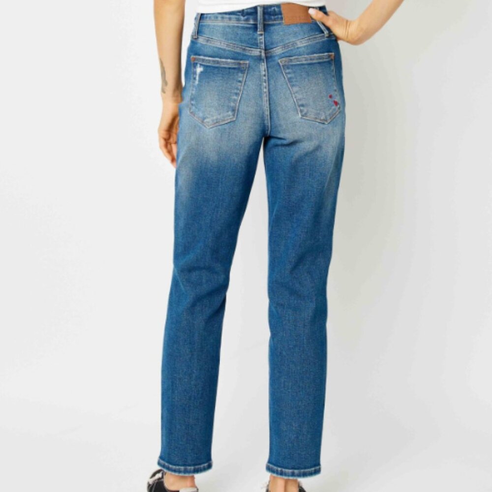 JUDY BLUE QUEEN OF HEARTS BOYFRIEND JEANS NWT - Picture 3 of 6